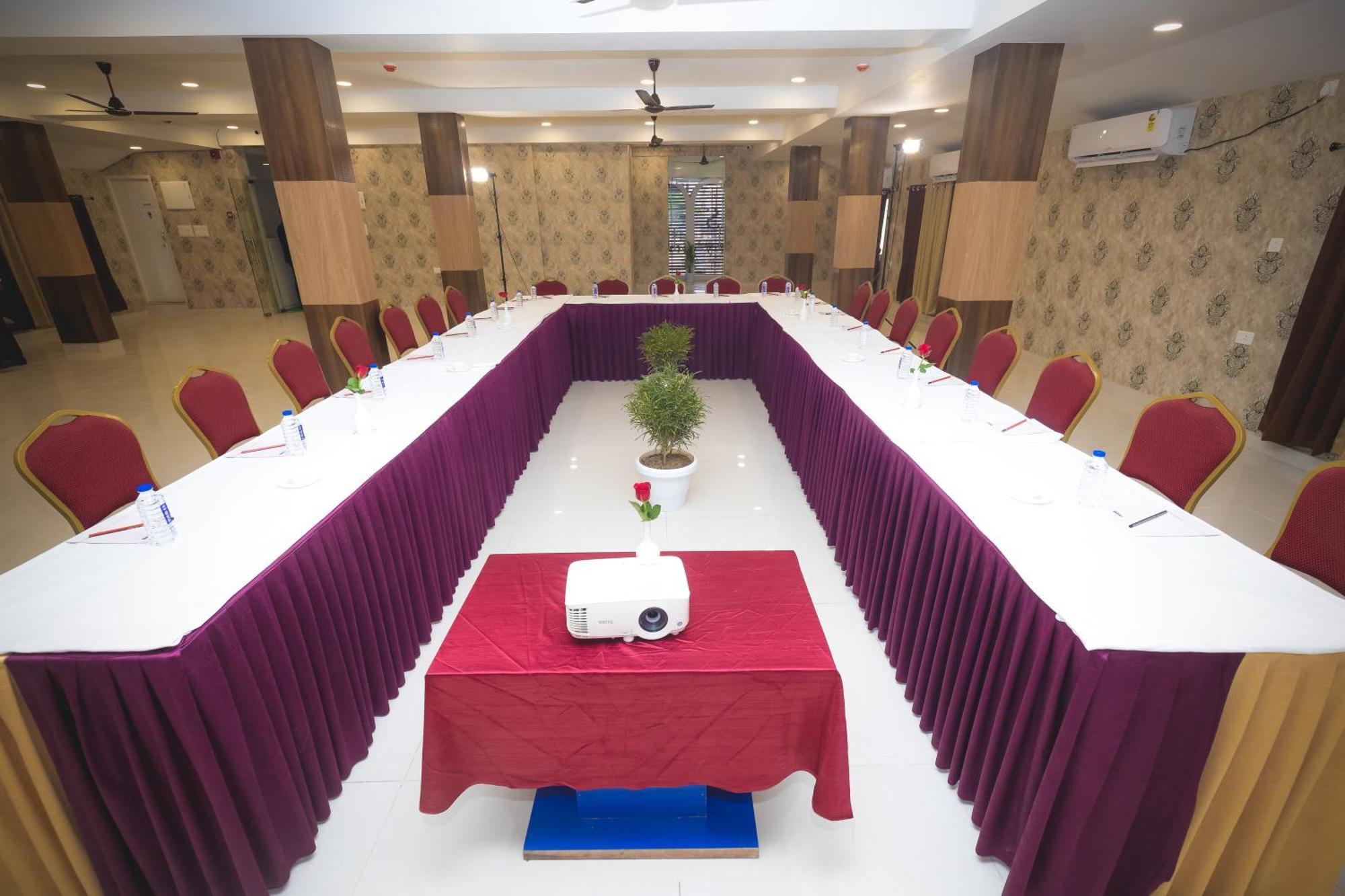 Rosewood Luxury Hotel Bhubaneswar Extérieur photo